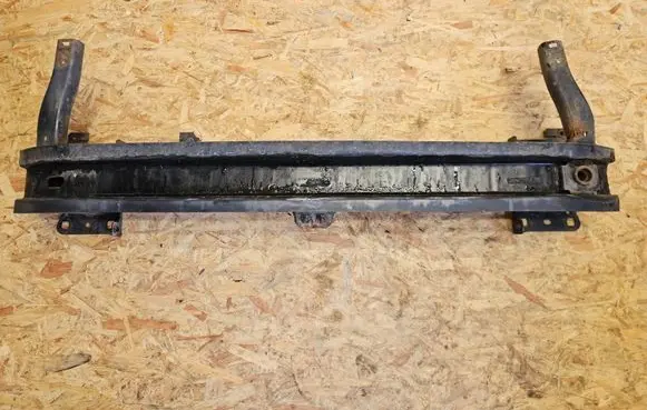 Volkswagen Golf VII Front bumper cross member