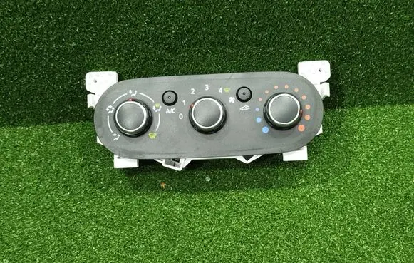 Renault Trafic III (X82) Climate control unit E1093049AC X82CAMAN 30080060