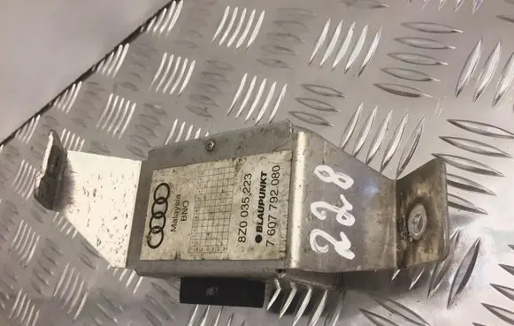 Audi A2 Sound amplifier 8Z0035223