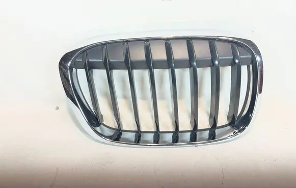 BMW X1 F48 F49 Front bumper upper radiator grill 7383364