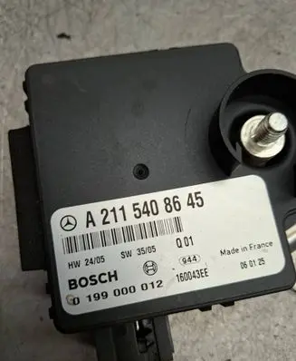 Mercedes-Benz E W211 Battery control module A2115408645 160043EE 0199000013