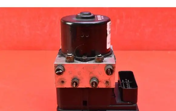 Opel Zafira B ABS Pump 13213610