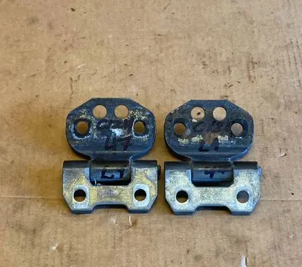 Mercedes-Benz E W124 Front door hinges set 