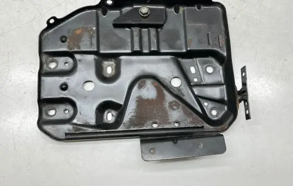Nissan Note (E12) Battery tray 
