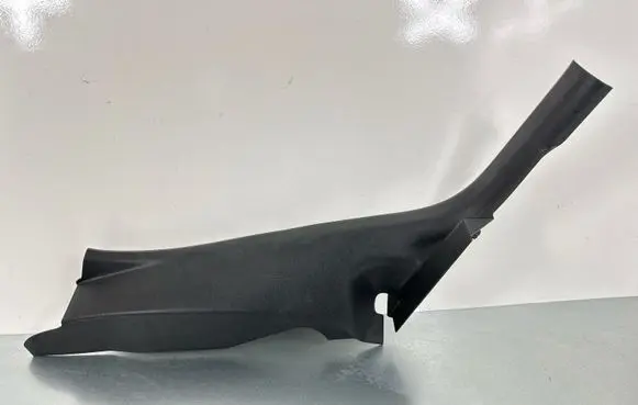 Audi Q3 8U Rear sill trim cover 8U0867767