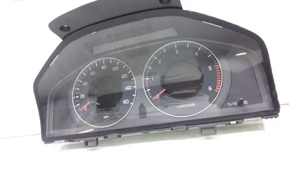 Volvo V70 Speedometer (instrument cluster) 31254540AA 31254540