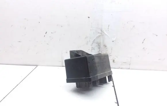 Fiat Ducato Glow plug pre-heat relay 0281003018