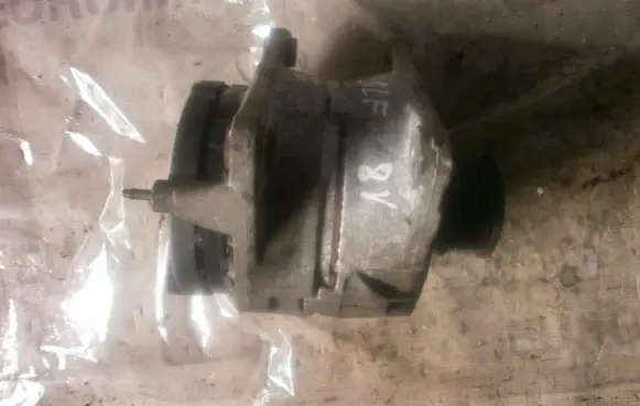Volkswagen Golf IV Generator/alternator 028903028d