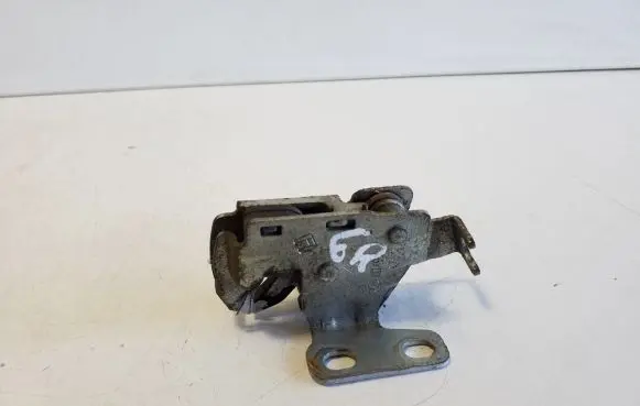 Loading door lock