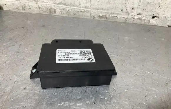 BMW 5 F10 F11 Hand brake control module 6858017