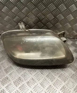 Mazda 323 Headlight/headlamp