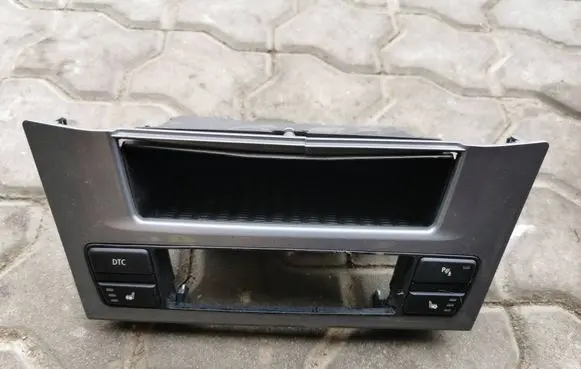BMW 5 E60 E61 Glove box central console 69139391 9139391