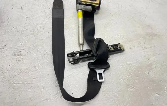 Audi A6 S6 C6 4F Front seatbelt 4B0857705D