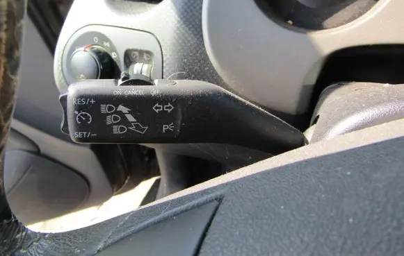 Seat Altea XL Wiper turn signal indicator stalk/switch 