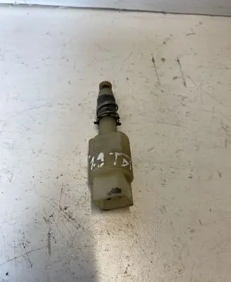 Audi A4 S4 B5 8D Brake pedal sensor switch 4A0945515A
