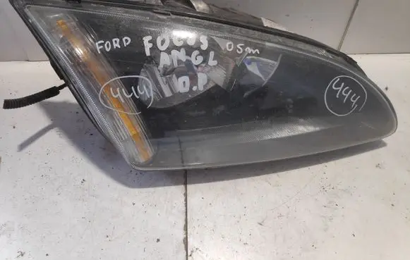 Ford Focus Headlight/headlamp 4M5113W029