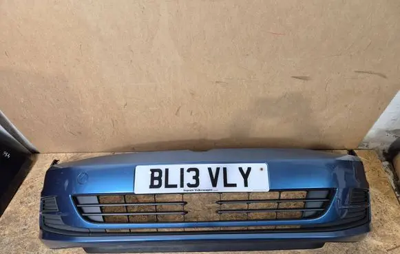 Volkswagen Golf VII Front bumper