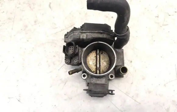 Audi A4 S4 B5 8D Throttle valve 058133063H 408237212002