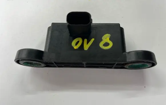 Mercedes-Benz C AMG W204 ESP acceleration yaw rate sensor A0055421918 10170106303 GD70F301S6