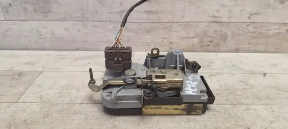 Citroen C8 Front door lock 