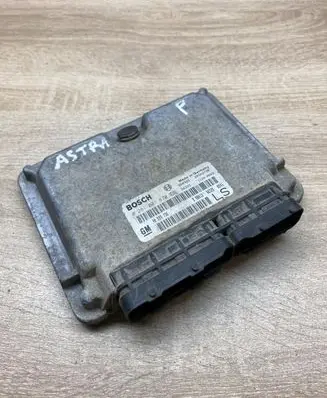 Opel Astra G Engine control unit/module ECU 90589736 0281001670