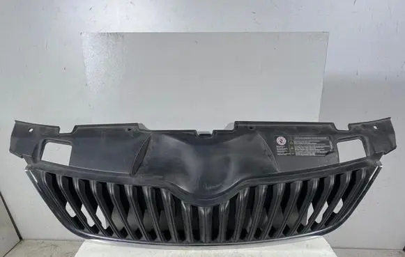 Skoda Fabia Mk2 (5J) Front bumper upper radiator grill 5J0853668C