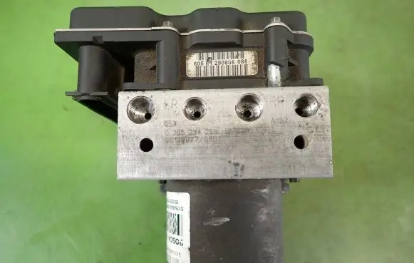 Alfa Romeo GT ABS Pump