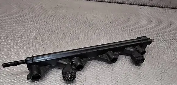 Peugeot 308 Fuel main line pipe 7575645