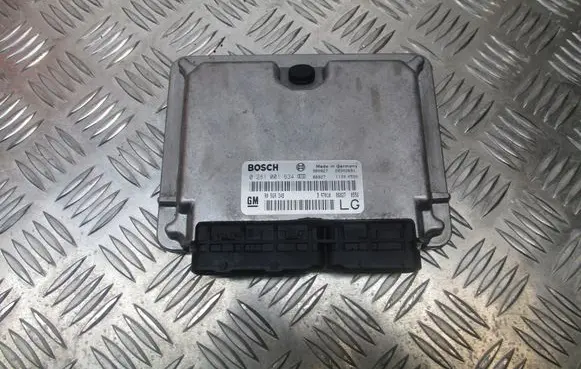 Opel Vectra C Engine control unit/module ECU 90569348