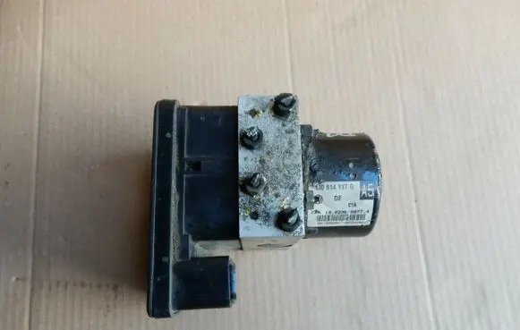 Volkswagen Golf IV ABS Pump 1J0614117G 4064