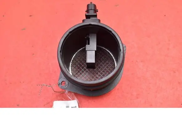 Volvo V70 Mass air flow meter 30677999