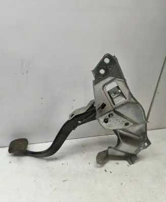 Opel Astra G Brake pedal 13175320