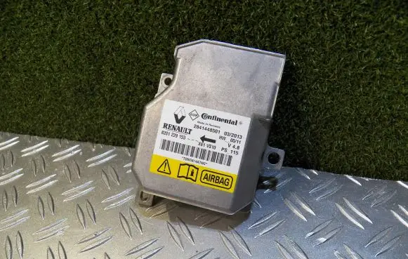 Mercedes-Benz Citan W415 Airbag control unit/module 8201229153 2841448501