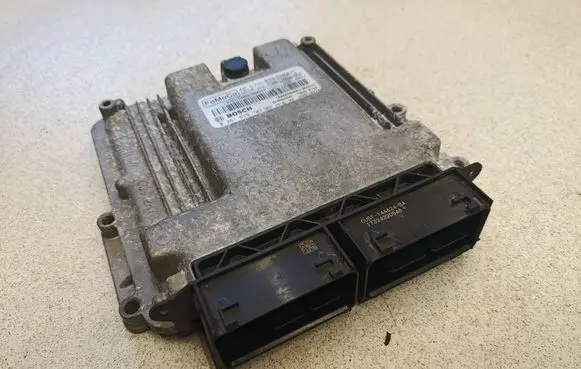 Ford Focus Engine control unit/module H1FA12A650FC 0261S19703 783501938023