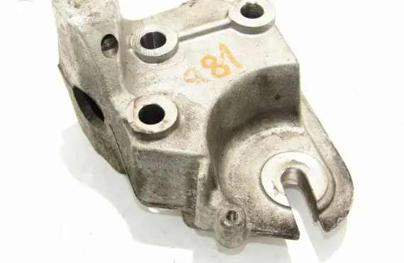 Citroen C5 Engine mounting bracket 9645030780