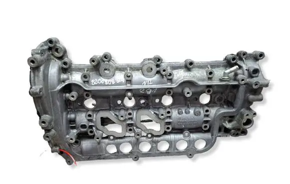 Renault Trafic II (X83) Rocker cam cover S27635291 8200808824