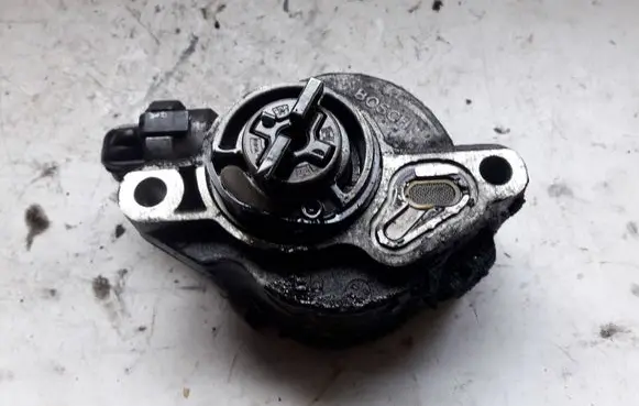 Ford Focus Vacuum pump
