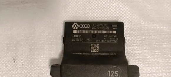 Volkswagen PASSAT B6 Gateway control module 3C0907530E 3C0907951