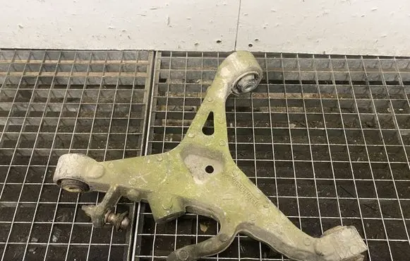 Jaguar S-Type Rear upper control arm/wishbone B531