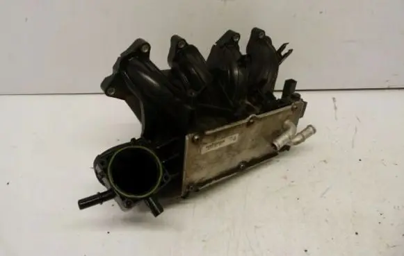 Volkswagen Golf VI Intake manifold 03F145749B