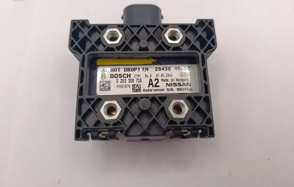 Nissan Qashqai Distronic sensor radar 284384EA5C 39R07078 0203300710