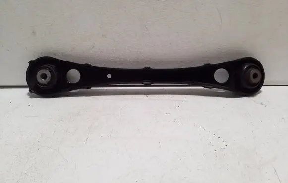 Rear control arm
