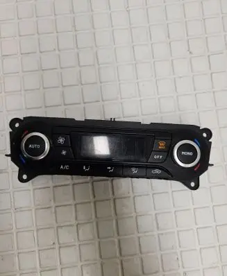 Ford Mondeo MK IV Climate control unit BS7T18C612AC WD1A30651