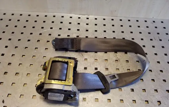 Audi A8 S8 D2 4D Rear seatbelt 4D0857806B
