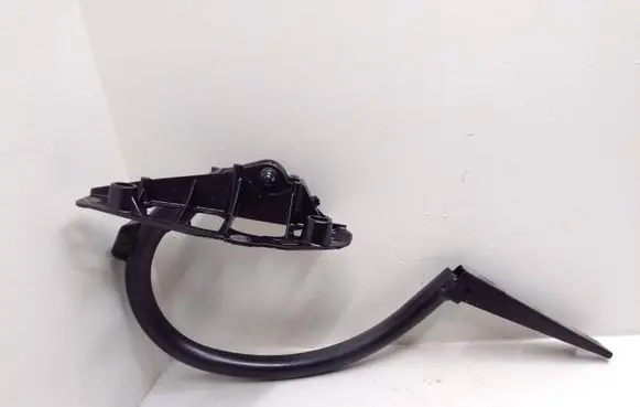 Mercedes-Benz C W205 Tailgate/trunk/boot hinge A2057500428