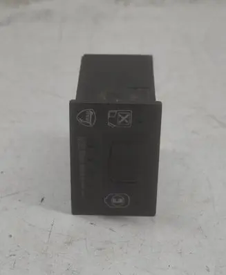 Audi A4 S4 B5 8D Fuel (gas) shift switch 425029000