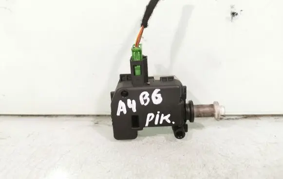 Audi A4 S4 B6 8E 8H Tailgate boot lock/latch motor 4B9962115C