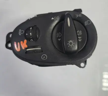 Ford Focus Light switch