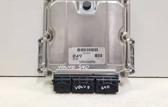 Volvo S40, V40 Engine control unit/module 0281010440 30630049 049EDC15C3