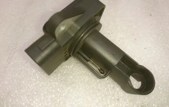 Toyota Auris 150 Mass air flow meter 222040N010